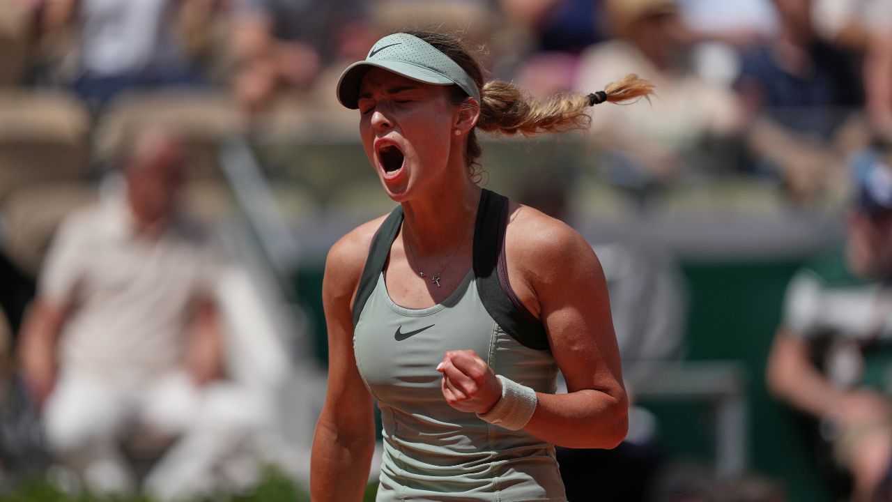 Kalinskaya wins a super tiebreak to reach her first French Open quarterfinal