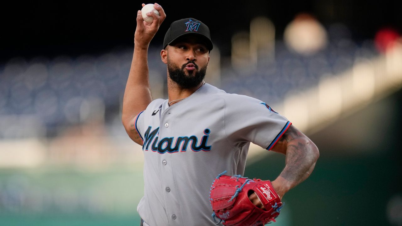 MLB Roundup: Marlins snap five-game skid with win over Nationals