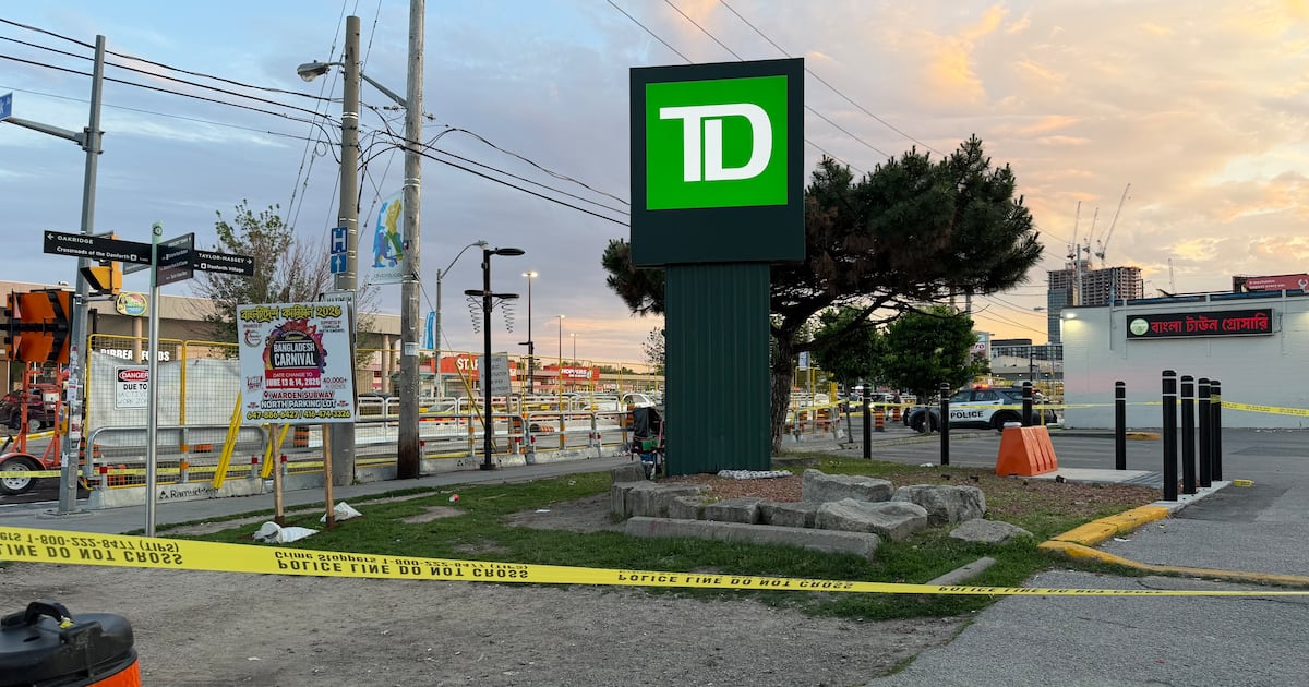 Toronto east-end stabbing: man seriously injured