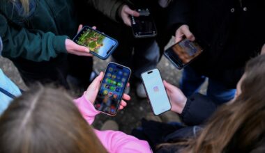 Ottawa introduces bill to restrict social media for teens, regulate AI chatbots