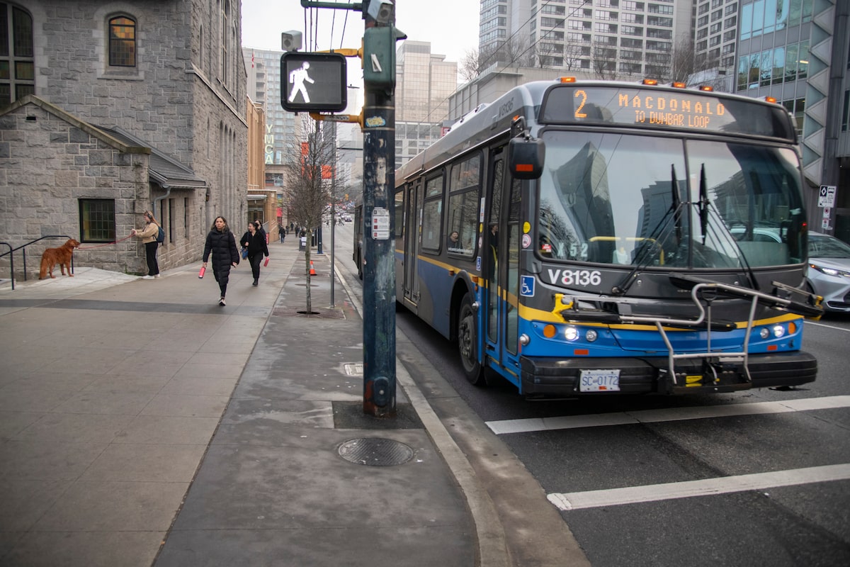 Vancouver transit drivers’ union, bus company reach tentative deal to avoid strike