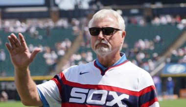 Chicago White Sox chairman Jerry Reinsdorf officiates wedding of former Rookie of Year Ron Kittle during game