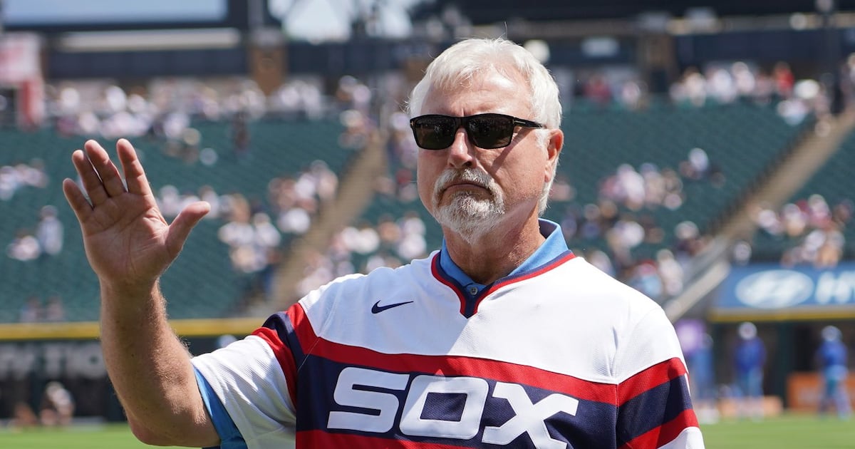Chicago White Sox chairman Jerry Reinsdorf officiates wedding of former Rookie of Year Ron Kittle during game