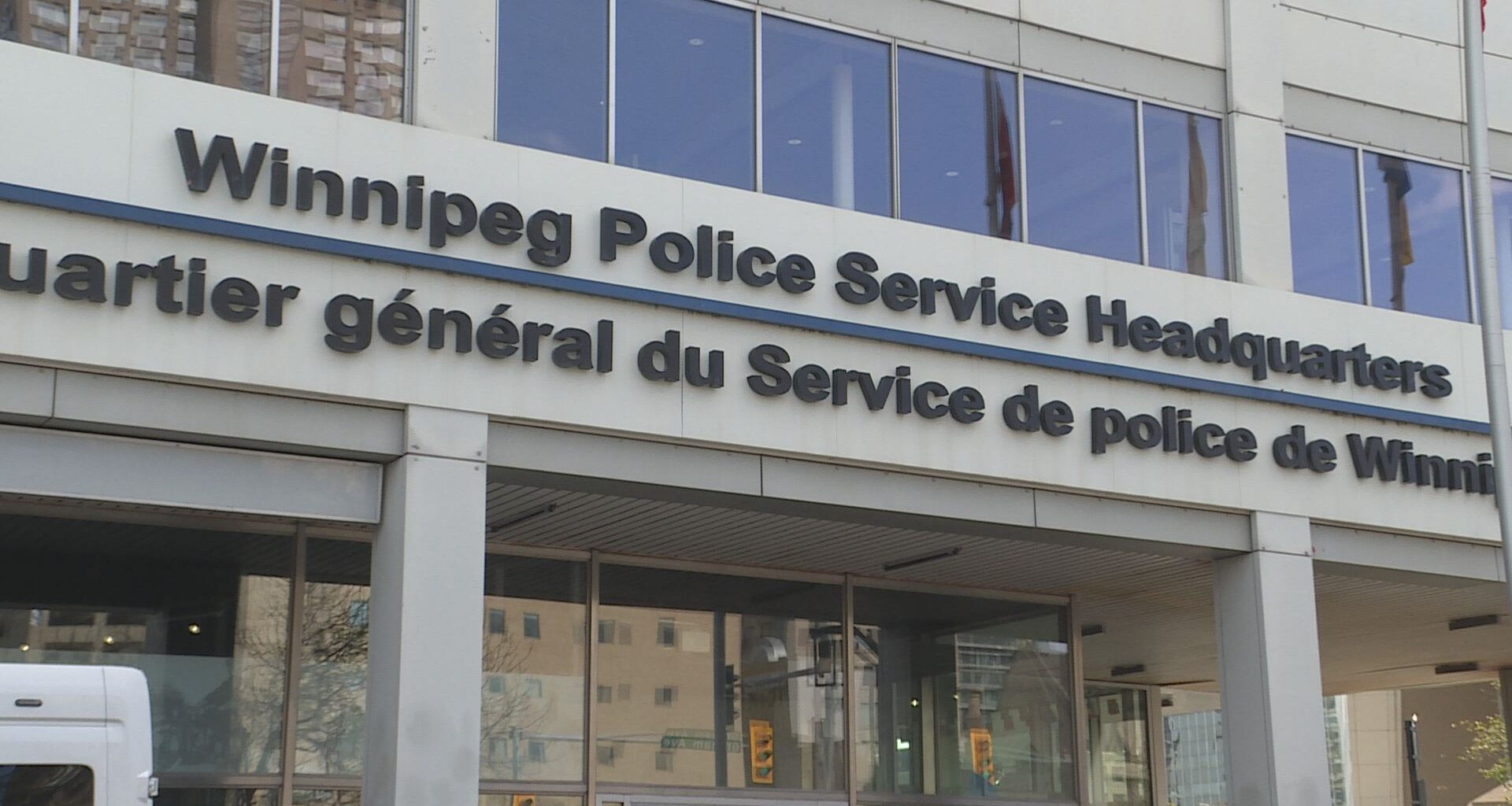 Winnipeg police warn of violent extremist groups targeting youth online