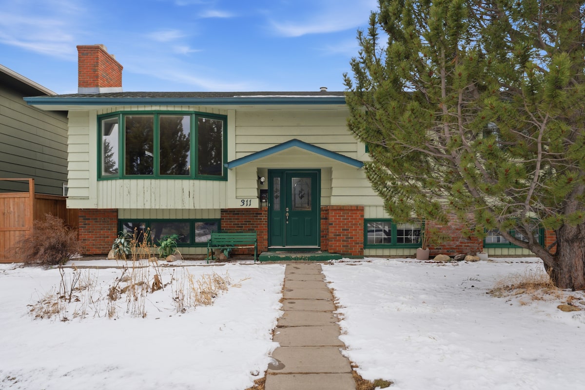 Fixer-upper near Calgary’s Fish Creek Park gets five offers