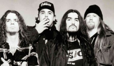Machine Head posing for a photograph in 1994