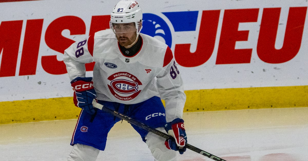 Montreal Canadiens agree to deal Tuch to Columbus Blue Jackets for McKown in swap of RFAs