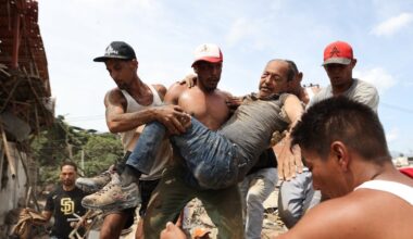 Toll from Venezuela earthquakes climbs to at least 920 dead and 3,360 injured - CTV News