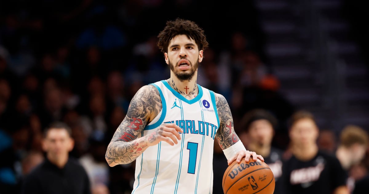 Sources: Charlotte Hornets seriously engaged in LaMelo Ball trade talks