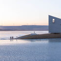 © Shengliang Su Prairie Ark and Nomads' Beacon Tower / BUZZ/ Büro Ziyu Zhuang - Exterior Photography, Waterfront, Coast