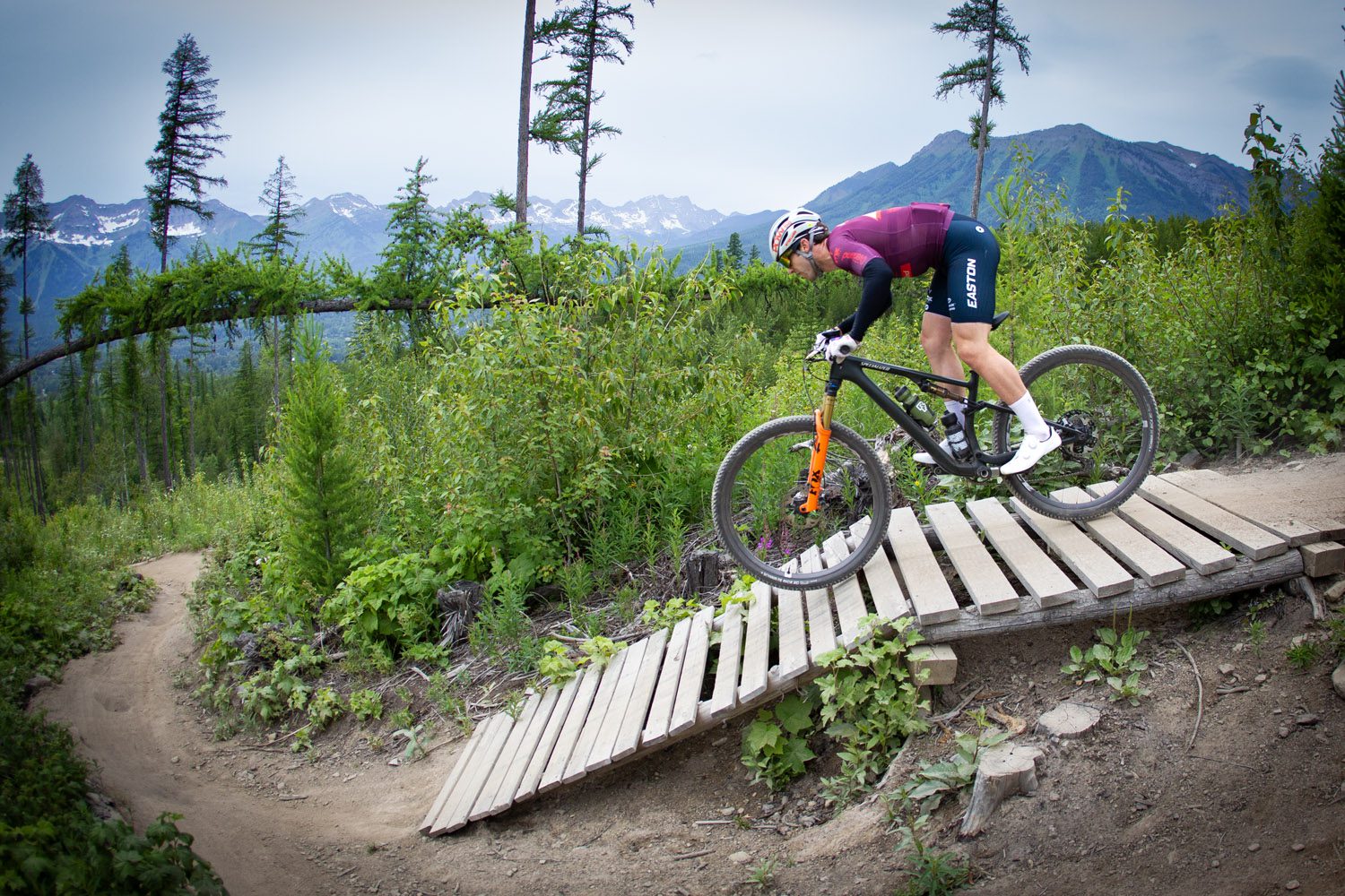 Peter Disera and Chloe Cross win opening stage of new Fernie Singletrack 3