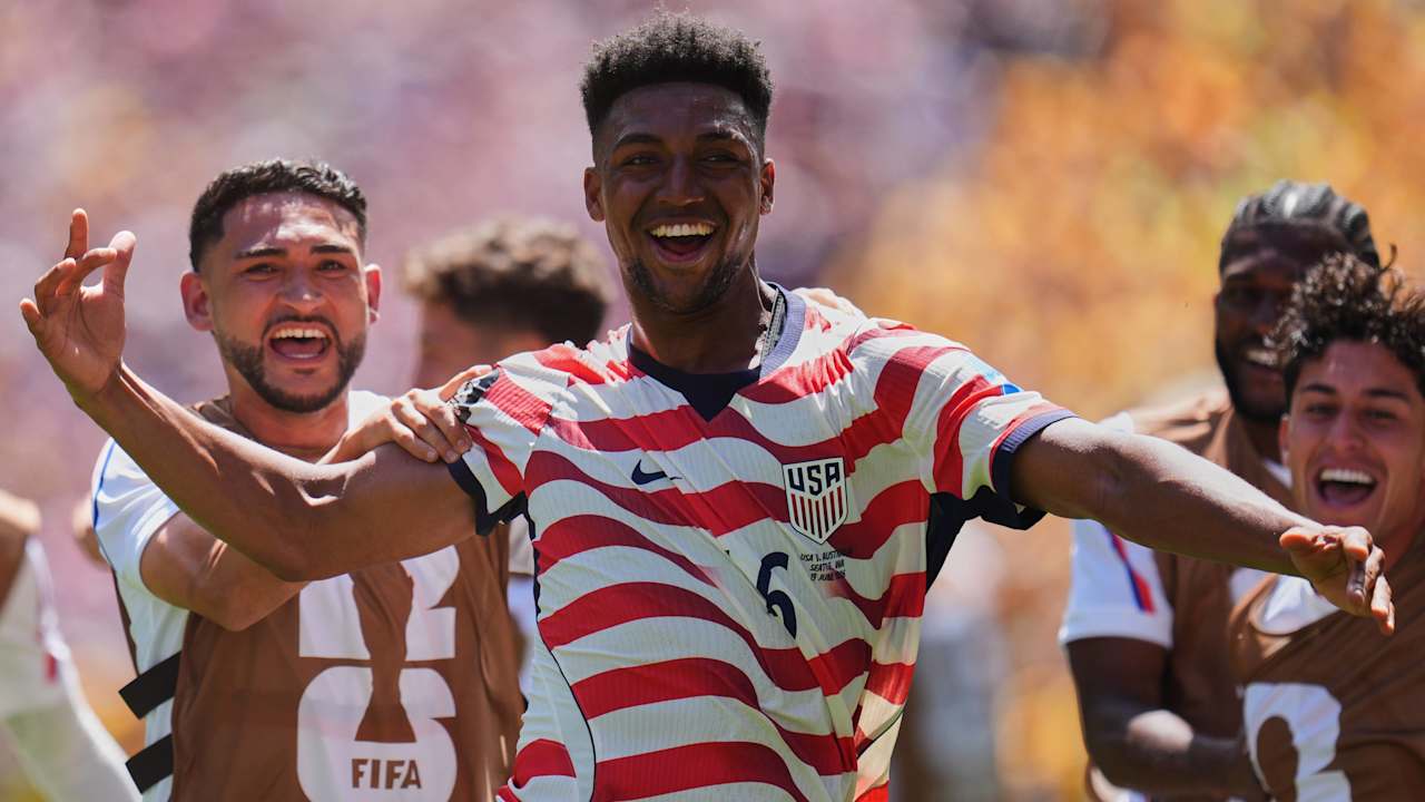 Alex Freeman, son of ex-Packers WR Antonio Freeman, scores in USA's World Cup win over Australia