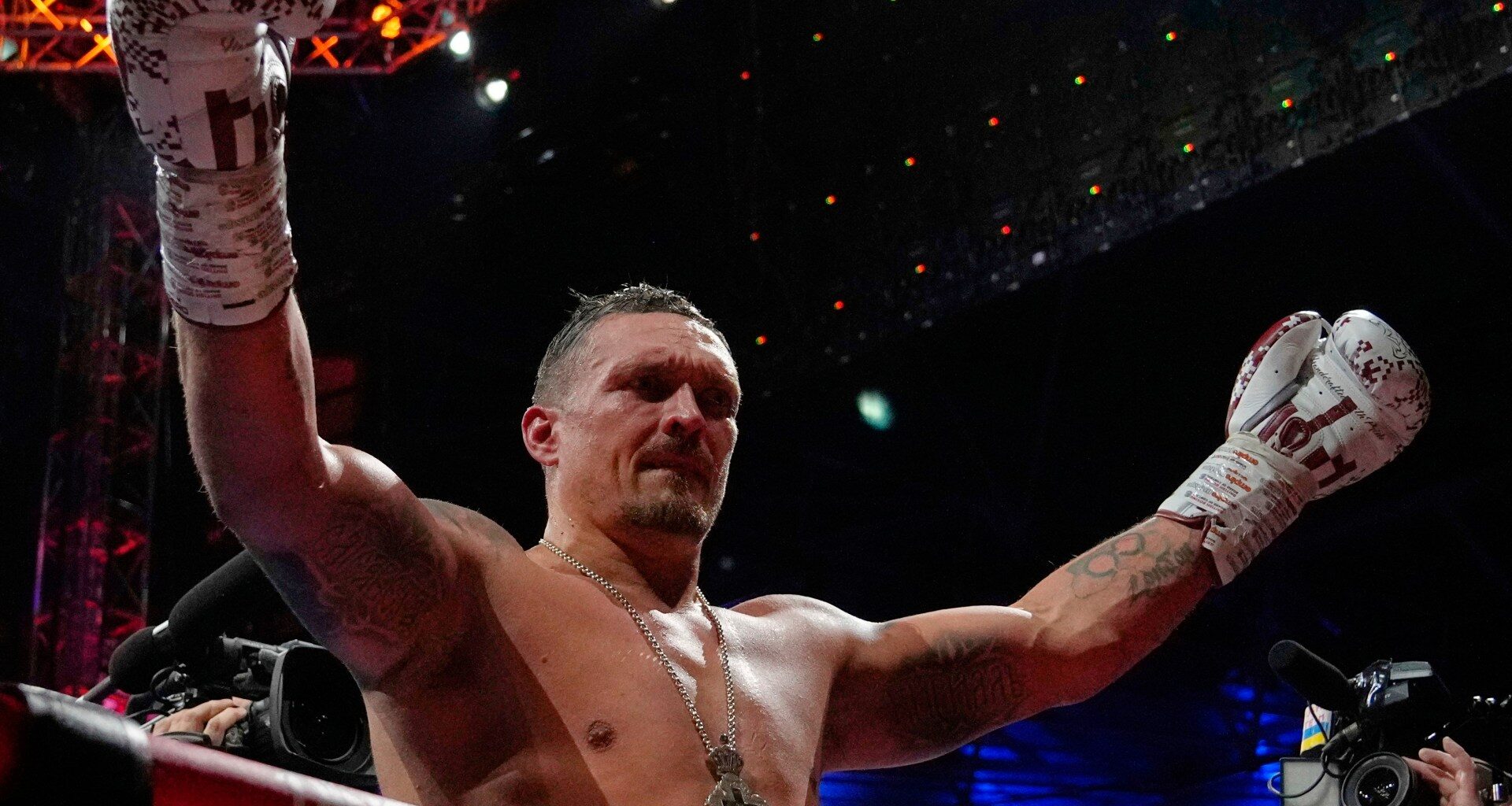 Heavyweight champion Usyk says vacating heavyweight world title belts | Boxing