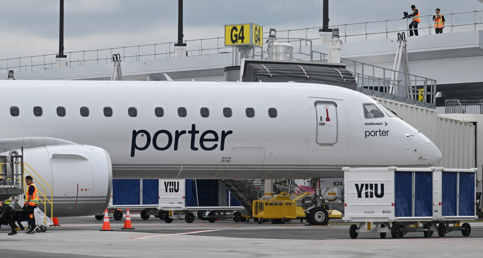 The new terminal at Montréal Metropolitan Airport is officially open! — The Beat 92.5