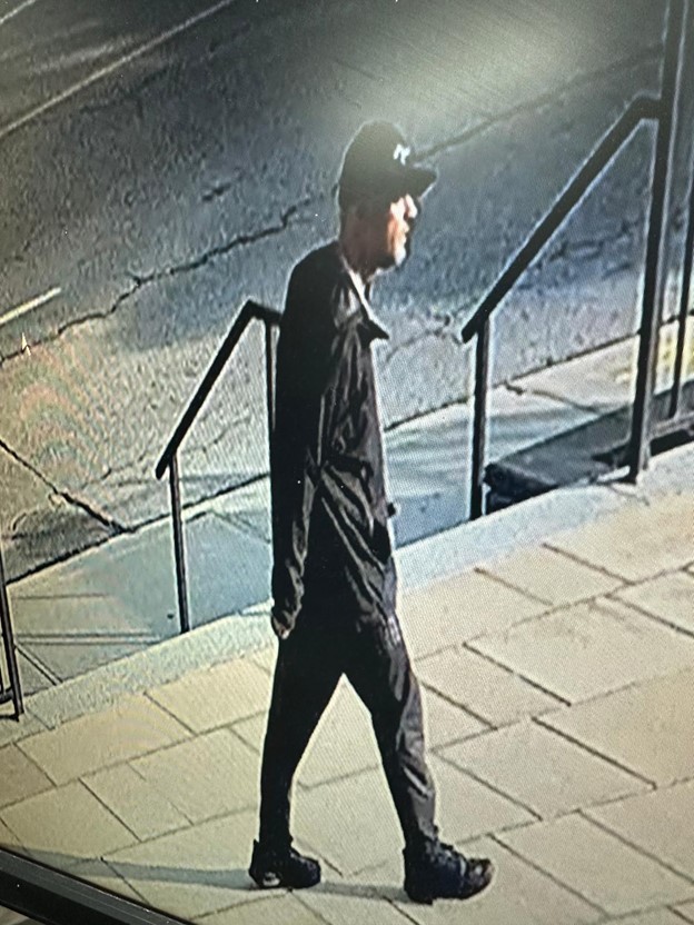 Suspect Wanted Following Mississauga Attempted Robbery