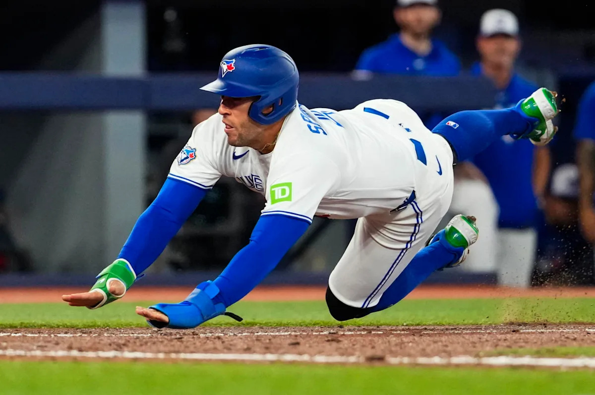 Here's Why Toronto Blue Jays Friday Game Will Start at Unusual Time