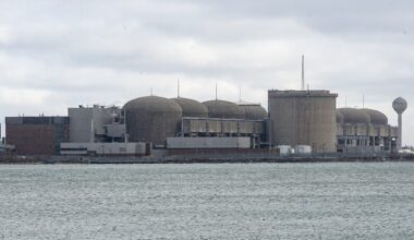 Canada looks to build up to 10 new nuclear reactors by 2040