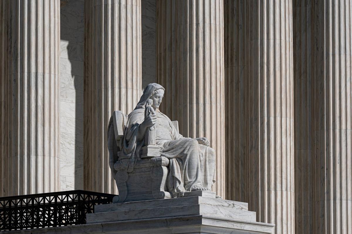 Supreme Court sides with Trump administration on federal regulation of telecom companies
