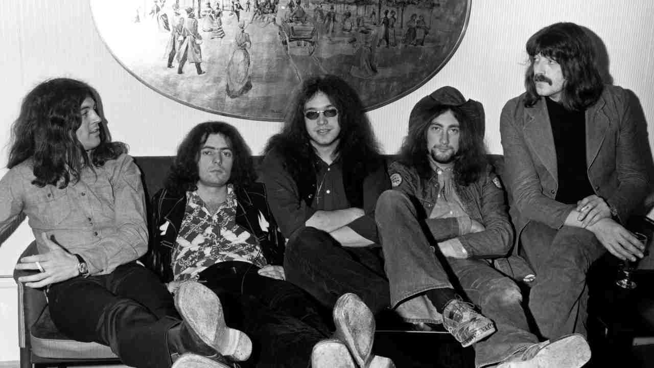 Deep Purple posing for a photograph in 1972
