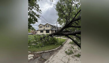 Power outage rolls into 2nd night for some as Manitoba Hydro continues restoring electricity