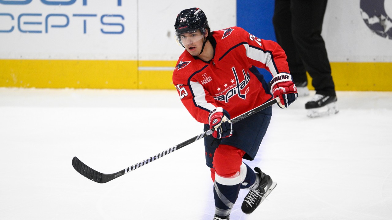 Islanders sign Ethan Bear to one-year, two-way contract