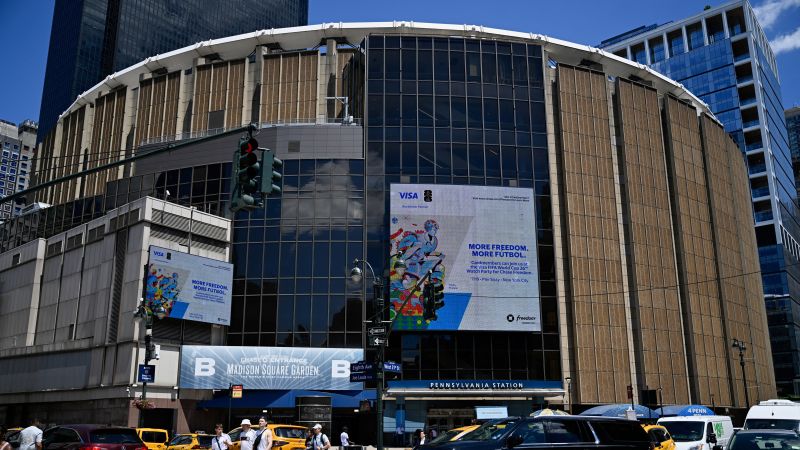 Taylor Swift at MSG: ‘Why would she get married here?’