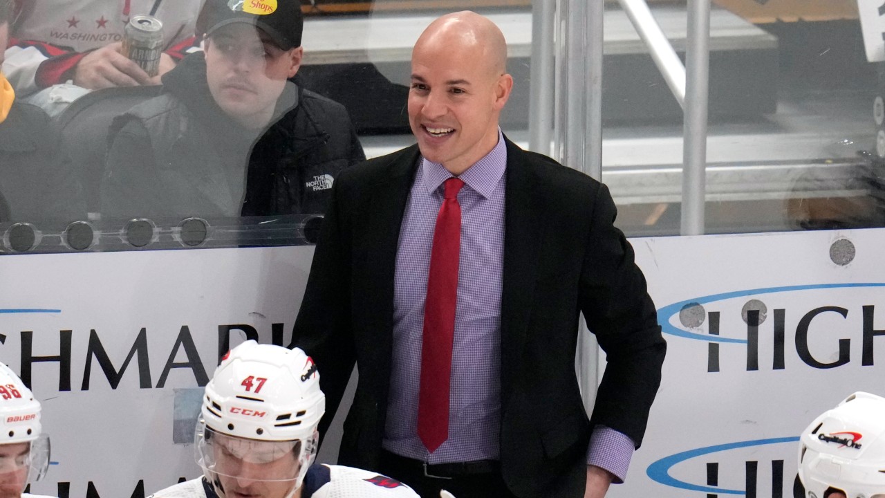 Capitals agree to multi-year contract extension with coach Spencer Carbery