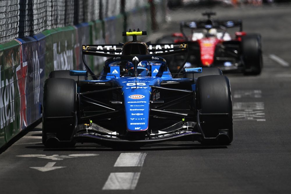 Carlos Sainz can't escape his Ferrari past