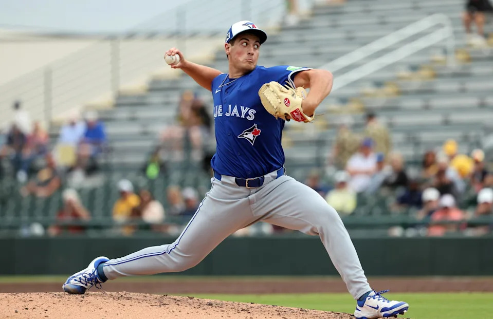 Toronto Blue Jays pitcher Jake Bloss (39) throws a pitch during the fourth inning against the Pittsburgh Pirates at LECOM Park. Kim Klement Neitzel-Imagn Images
