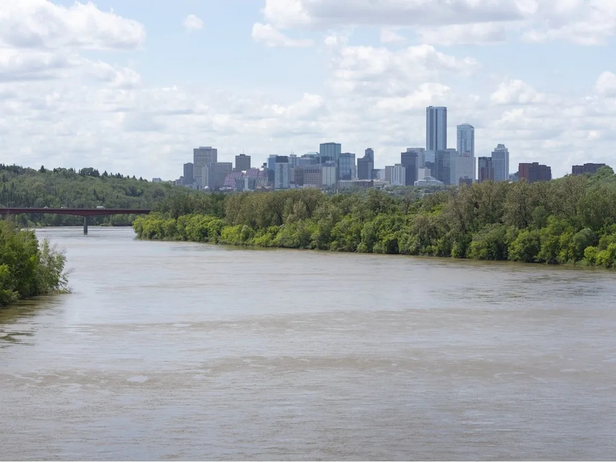 Yellowhead Trail reopens after flooding with more Edmonton rain, thunderstorms in mix