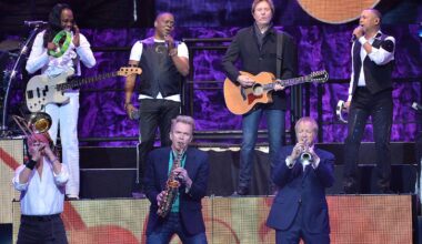 Chicago and Earth, Wind and Fire: All the Similarities Between Bands