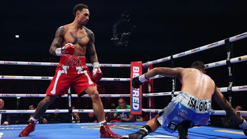 Ben Whittaker knocking out Braian Suarez