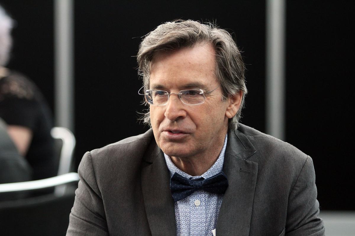 'Lizzie McGuire' star Robert Carradine checked into a psychiatric hospital shortly before his tragic death
