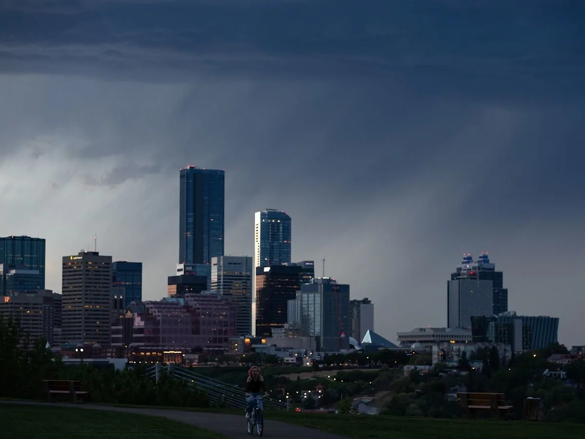 Edmonton weather: Severe thunderstorms could bring hail, heavy rain