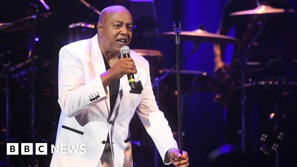 Peabo Bryson, singer behind beloved Disney classics, dies at 75 - BBC
