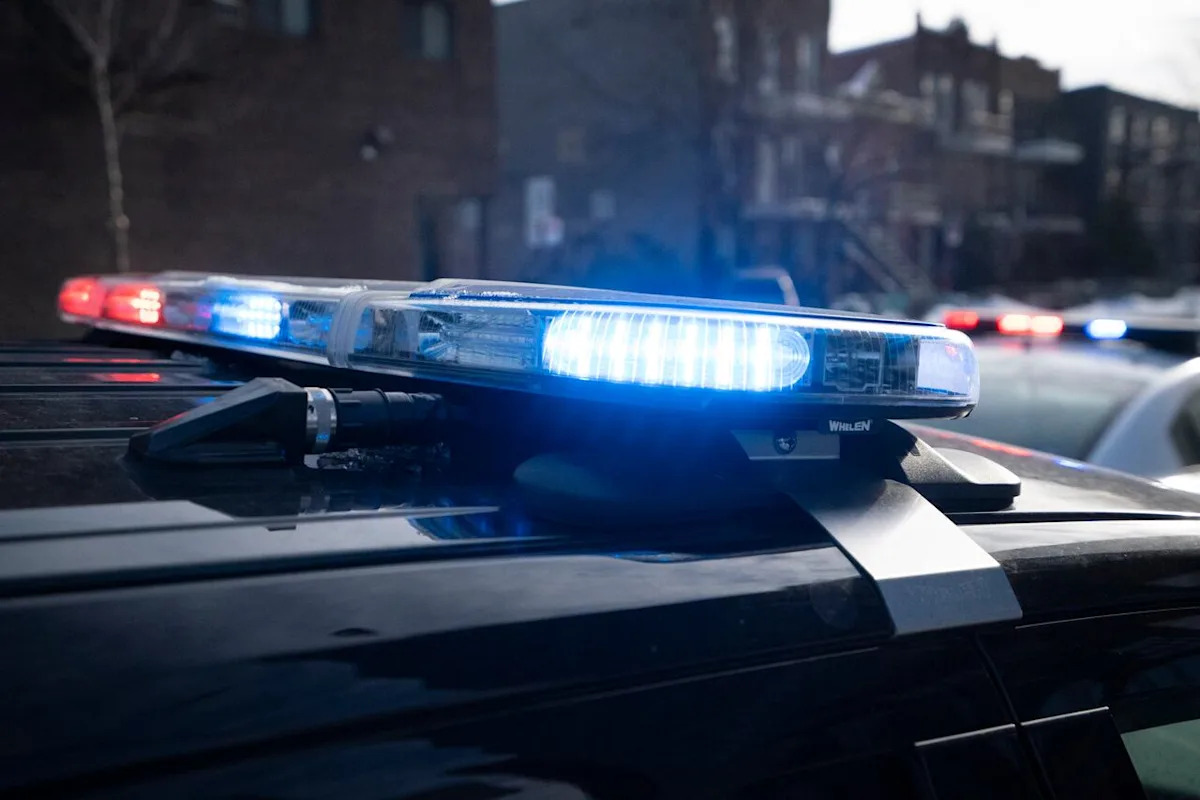 Hit-and-run in downtown Montreal sends woman, 35, to hospital