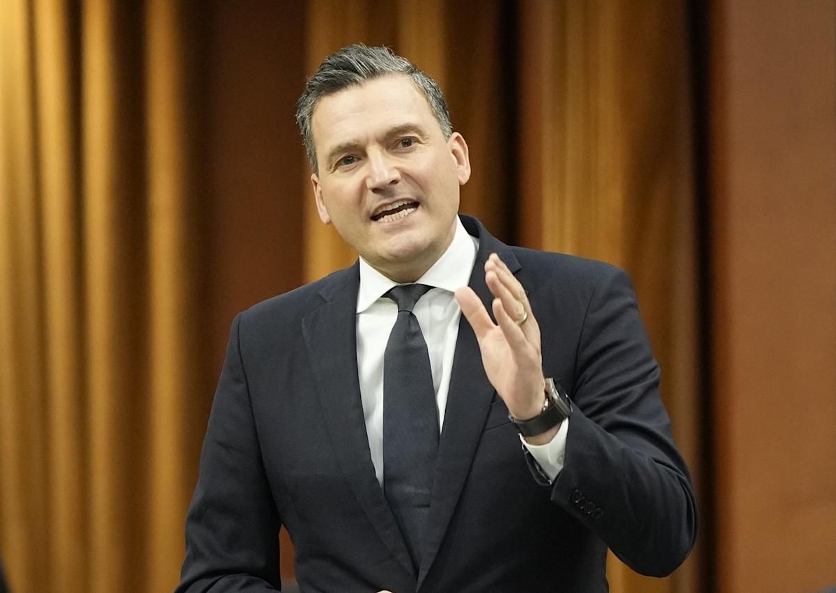 Ottawa introduces privacy bill covering children's data, right to request deletion
