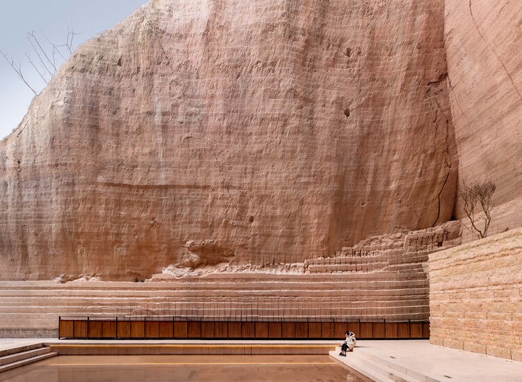 From Quarry to Countertop: Tracing the Origins of Natural Stone in Architecture - Image 1 of 19