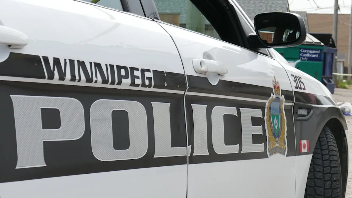 Winnipeg police seeking suspect after preteen girl sexually assaulted at knifepoint