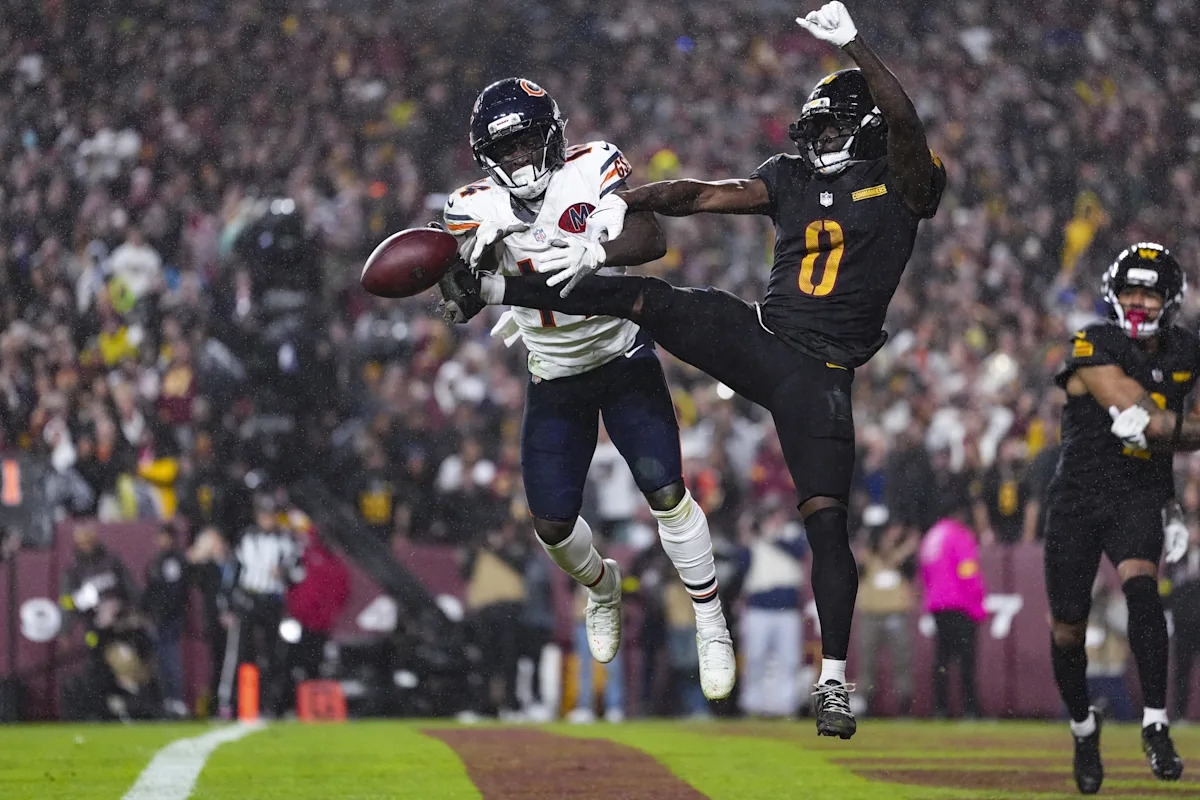 Sharp: 2025 Bears Near Top of NFL in Receiver Errors Leading to Incompletions