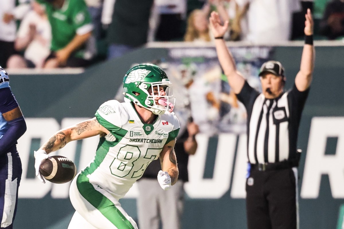 Saskatchewan Roughriders have few answers for high-powered Toronto Argonauts offence in first loss of CFL season