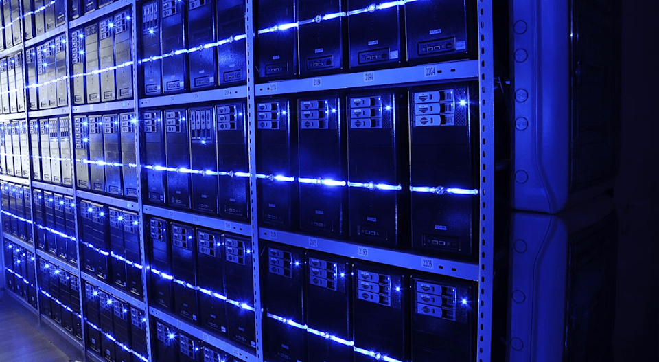 data center servers NEW SIZE ©BalticServers.com