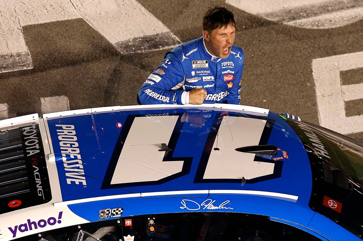 Lessons learned, lessons applied for Denny Hamlin in Nashville win