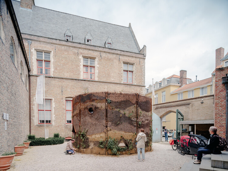 Designing for Stray Cities: Architecture Beyond the Human - Image 9 of 15