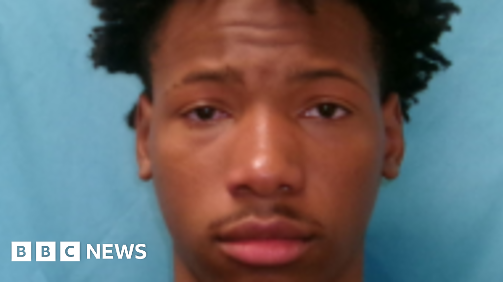 Texas teen sentenced to 35 years for killing fellow student at athletics event - BBC