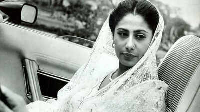 When Smita Patil slammed Bollywood's double standards and said 'Hero ko toh nanga dikha nahi sakte'