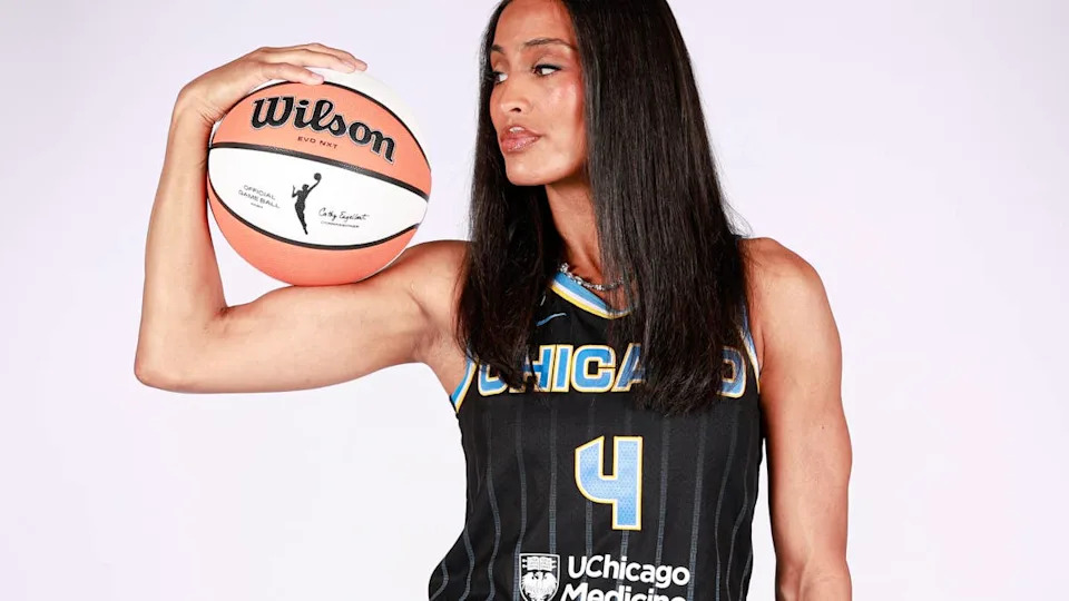 Chicago Sky guard Skylar Diggins (4) poses during media day.Kamil Krzaczynski-Imagn Images