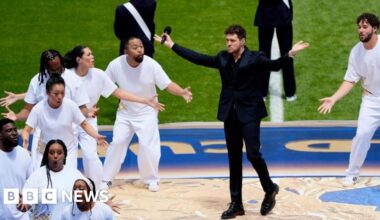 World Cup kicks off in Canada with Alanis Morissette and Michael Bublé performing in opening ceremony - BBC