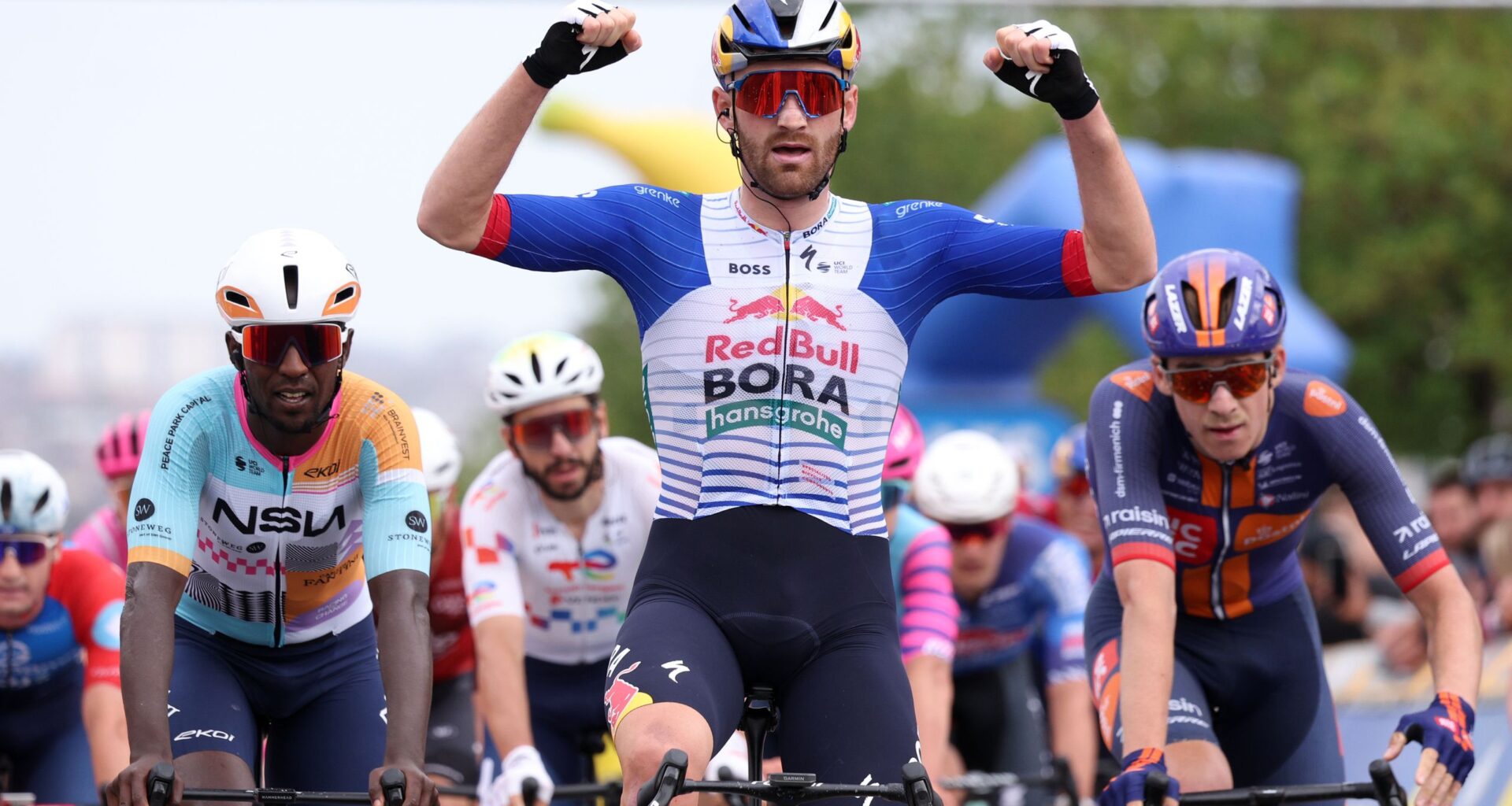 Brussels Cycling Classic: Jordi Meeus wins tight sprint after hectic finale