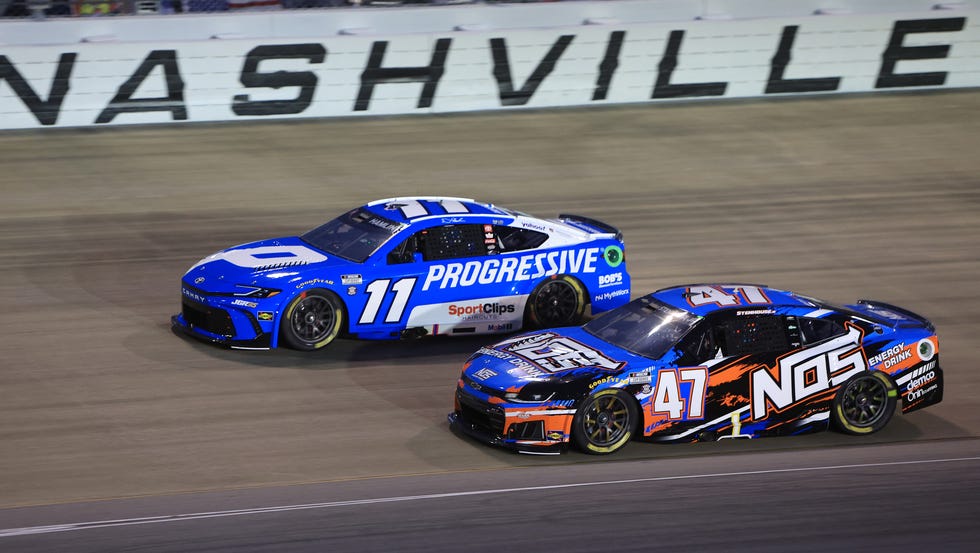 auto: may 31 nascar cup series cracker barrel 400